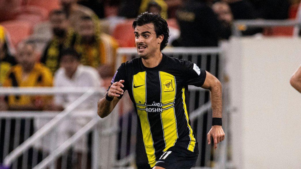 Jota in action for Al-Ittihad.