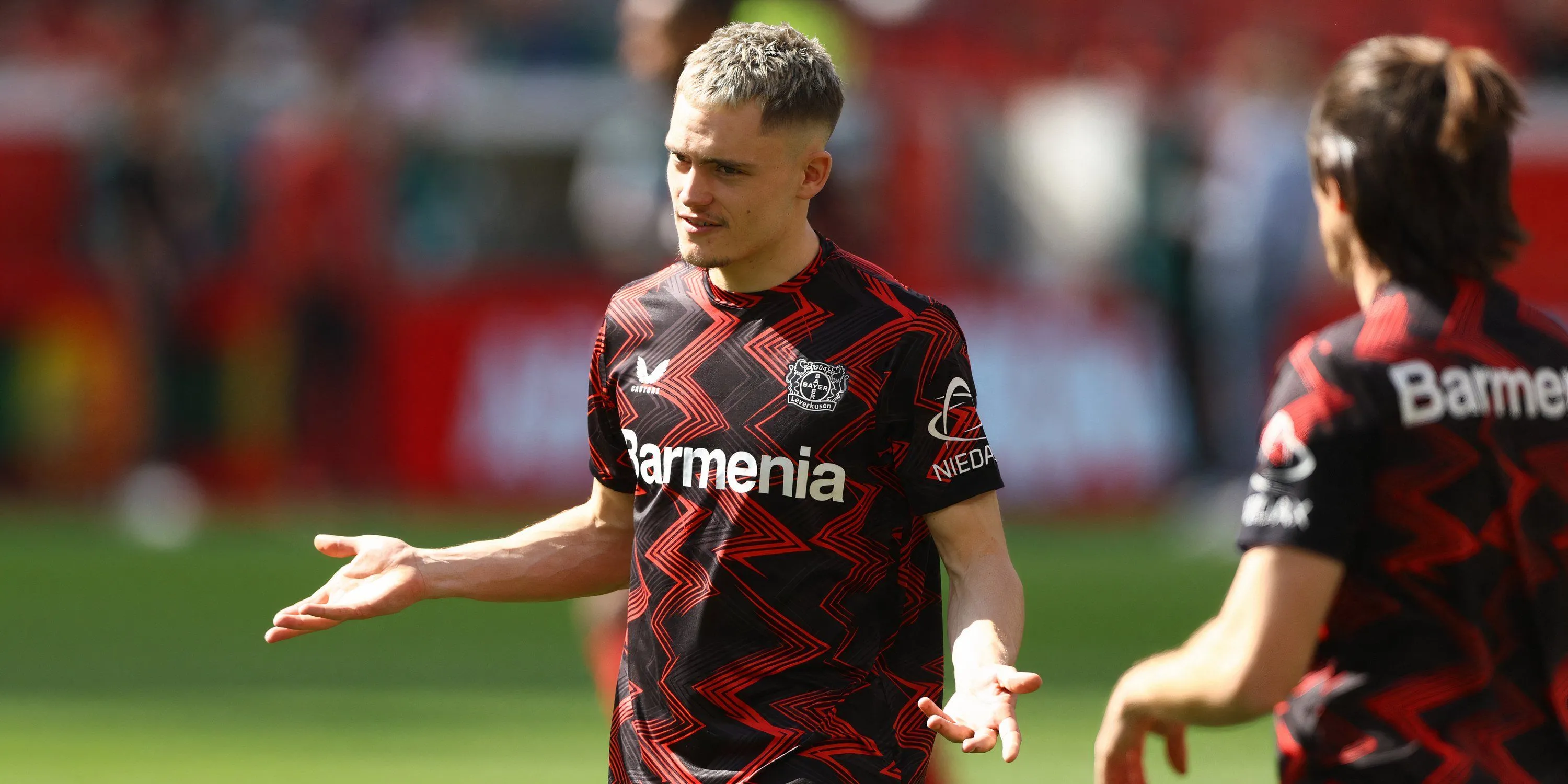 Florian Wirtz thi đấu cho Bayer Leverkusen