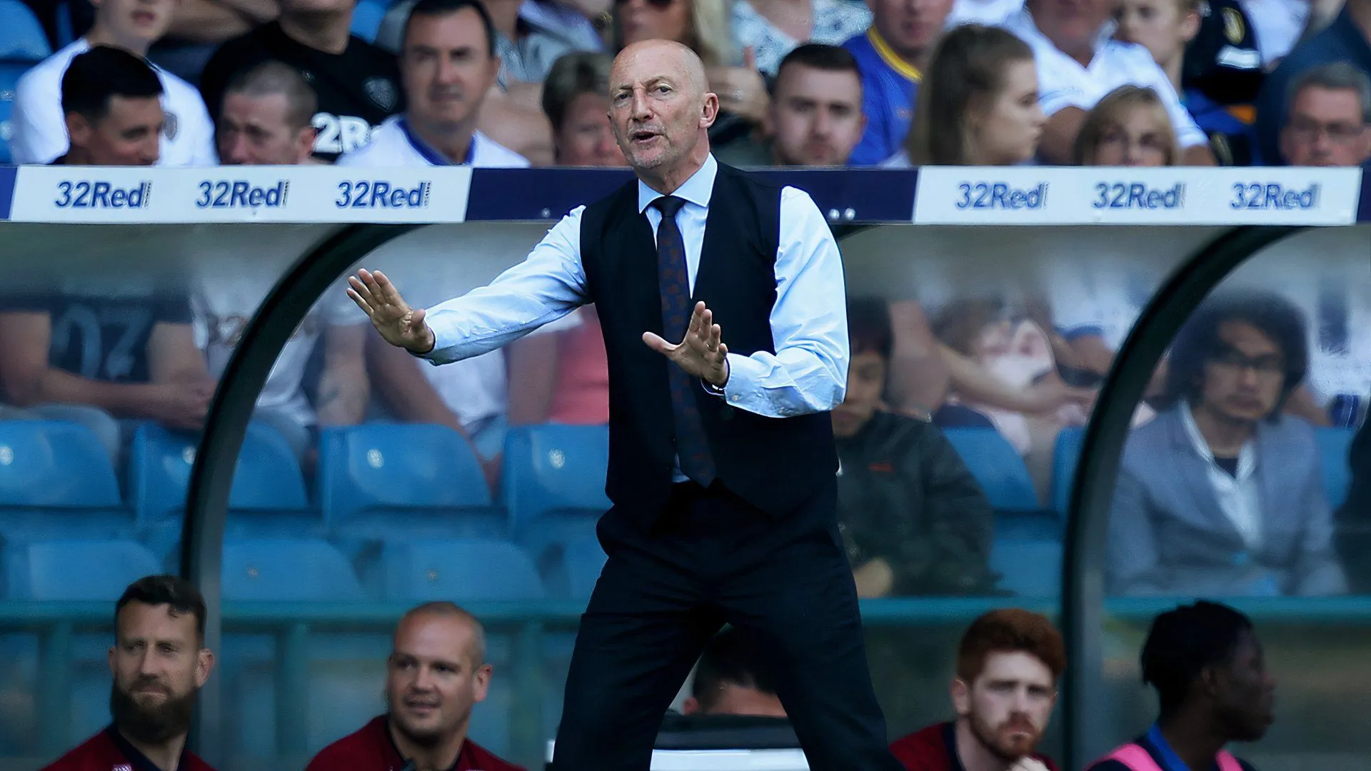 Ian Holloway trong lần thứ hai dẫn dắt Queens Park Rangers tại giải hạng Nhất Anh.