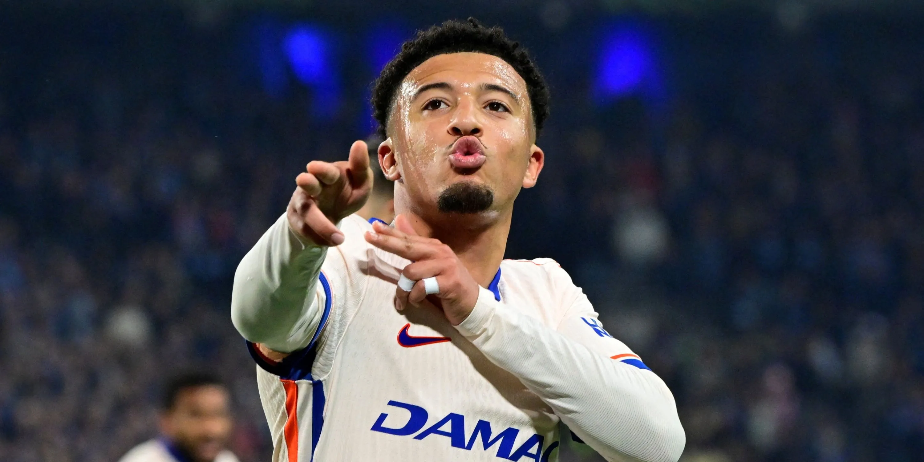 Jadon Sancho đàm phán ở lại Chelsea