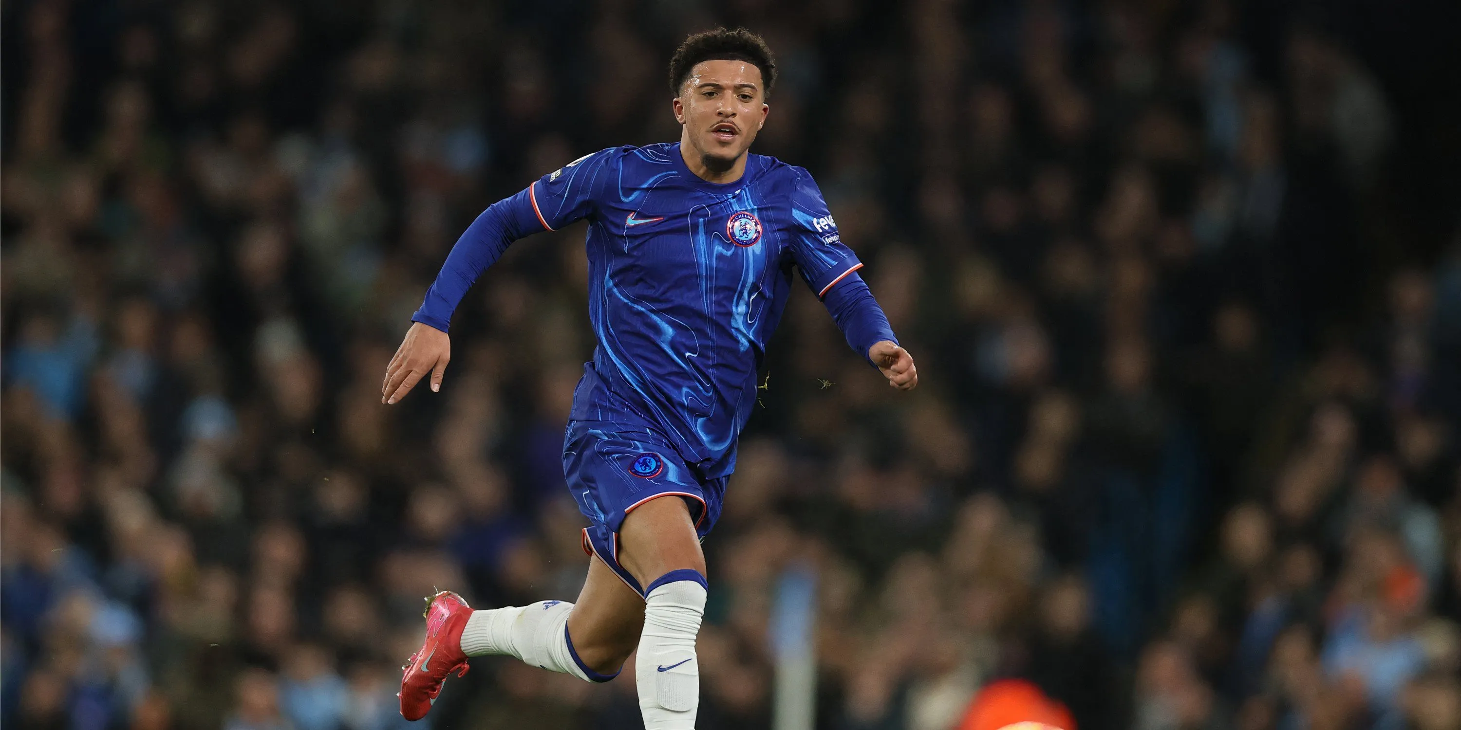 Jadon Sancho thi đấu cho Chelsea theo dạng cho mượn