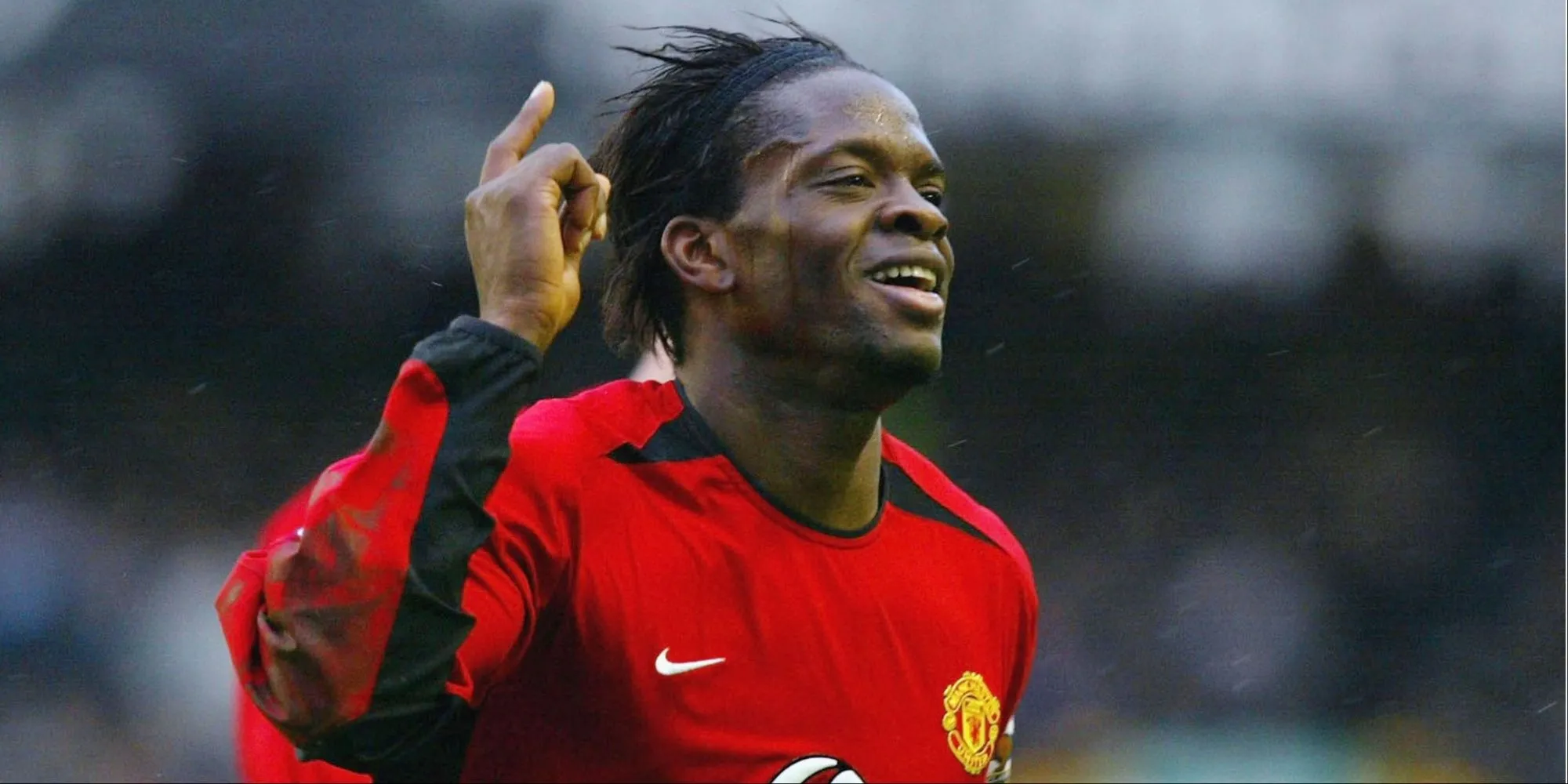 Louis Saha trong màu áo đội tuyển Pháp