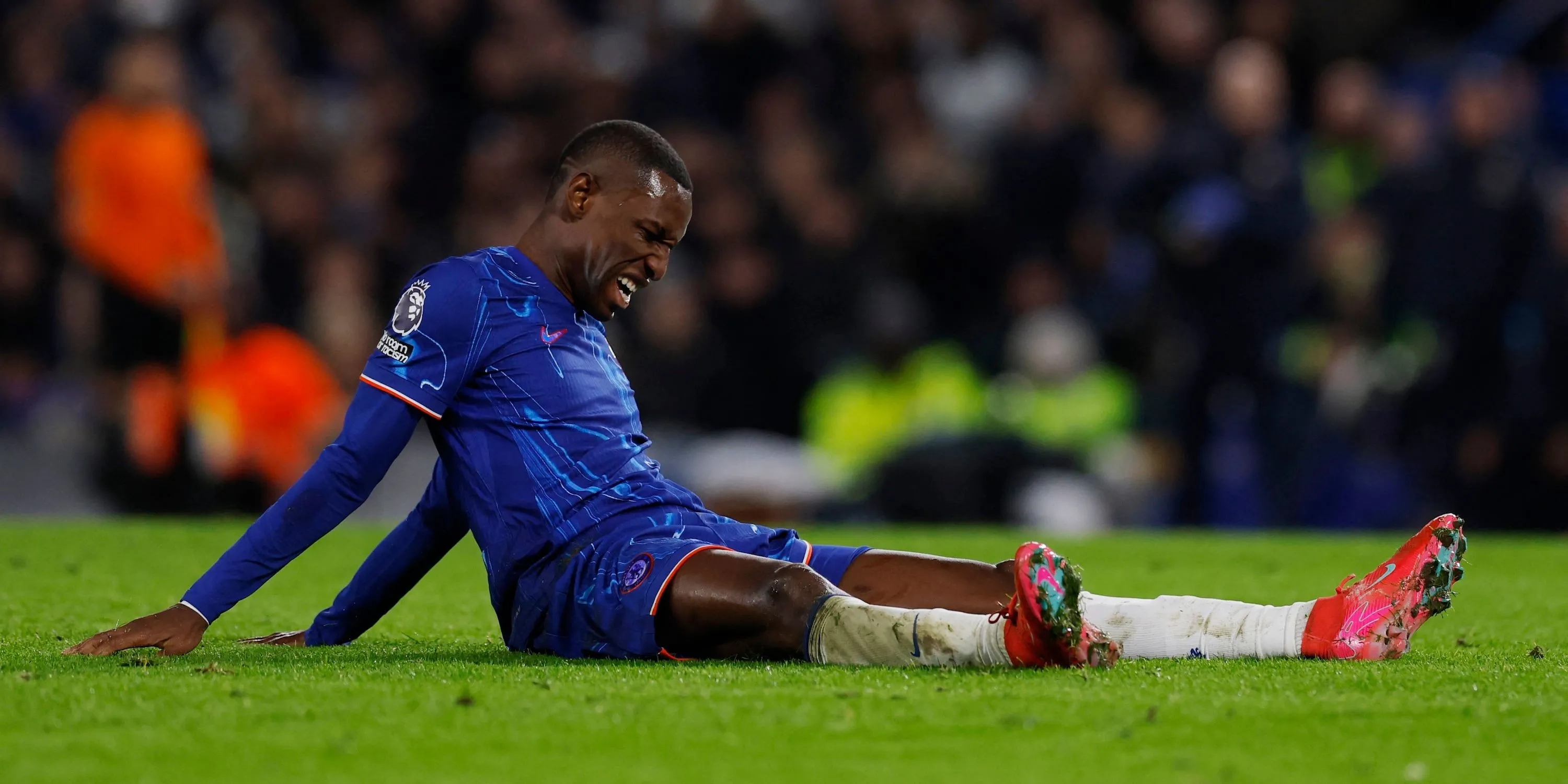 Tiền đạo Nicolas Jackson của Chelsea thể hiện sự thất vọng sau một tình huống trên sân.