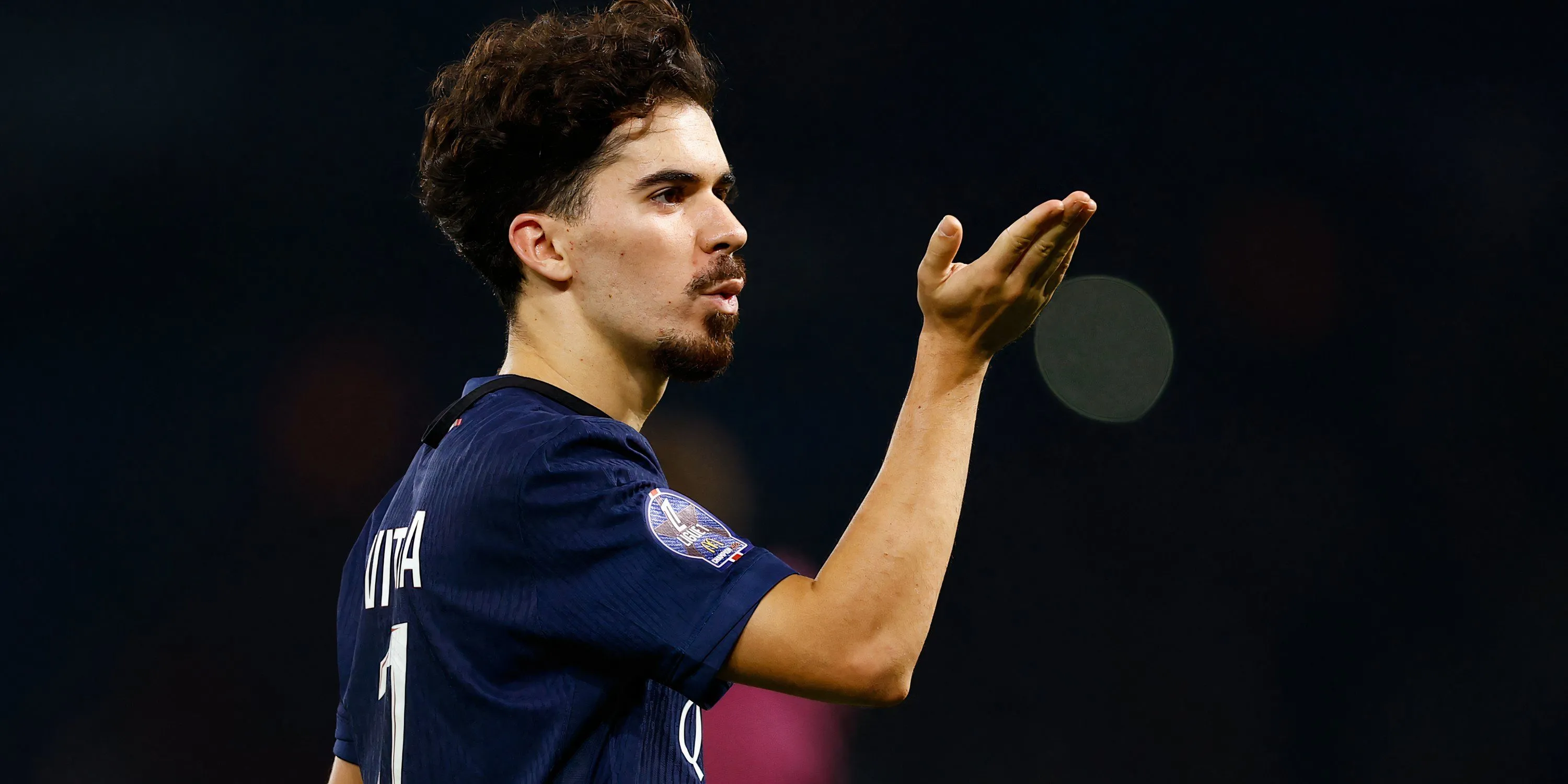Tiền vệ Vitinha tỏa sáng trong màu áo Paris Saint-Germain.