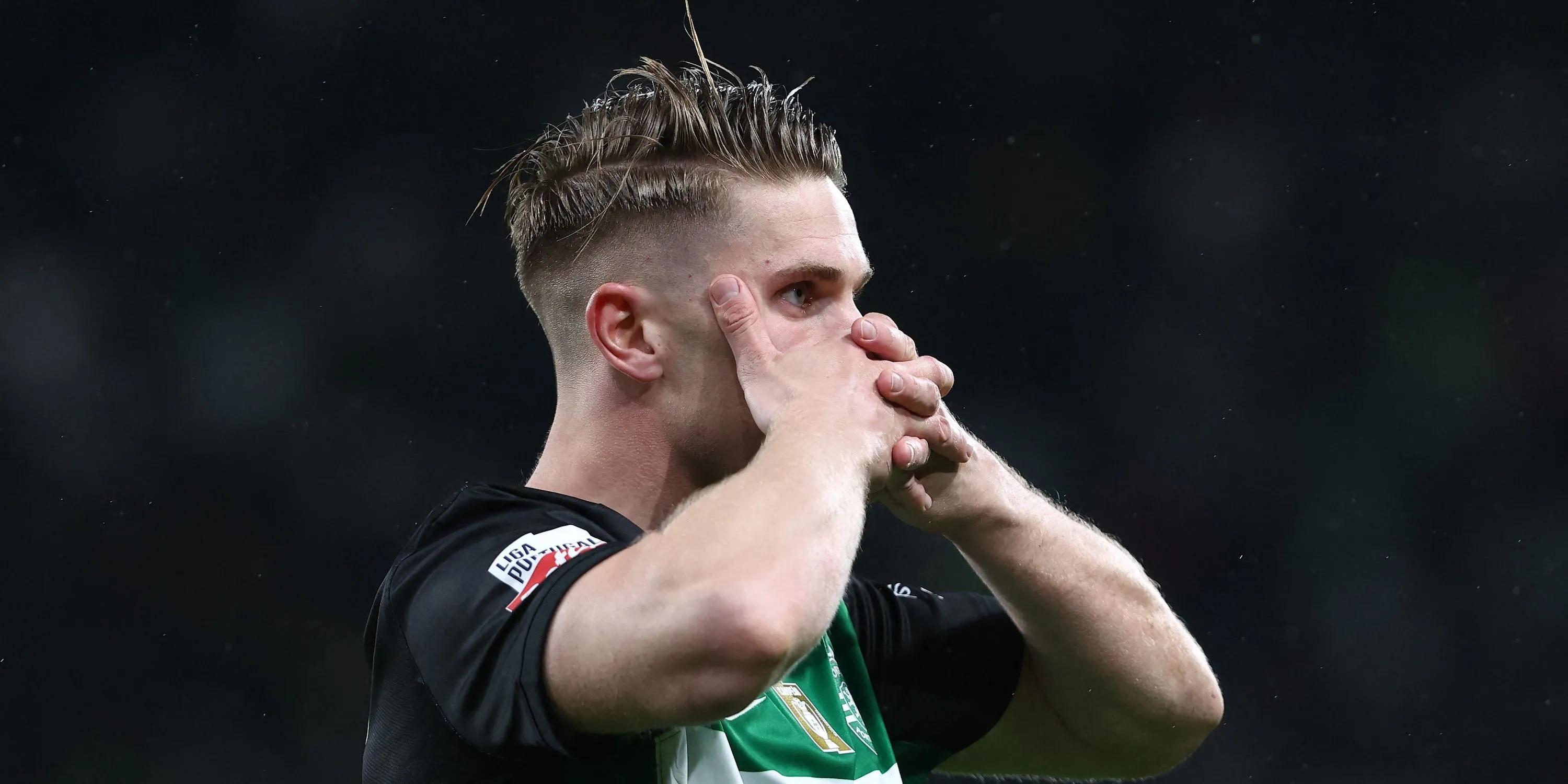 Viktor Gyokeres trong màu áo Sporting CP ăn mừng hat-trick