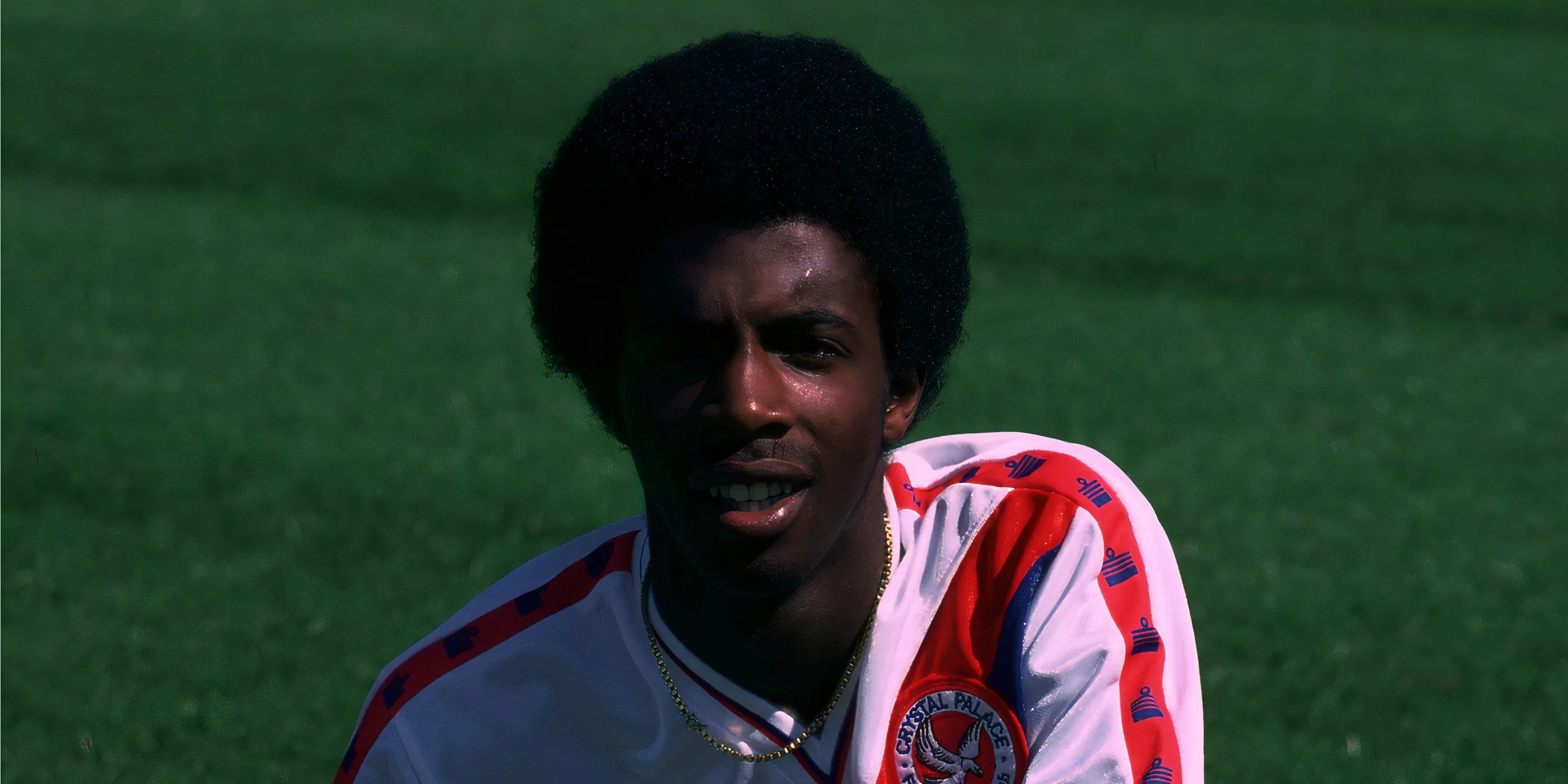 Vince Hilaire, cựu cầu thủ chạy cánh tài năng của Crystal Palace