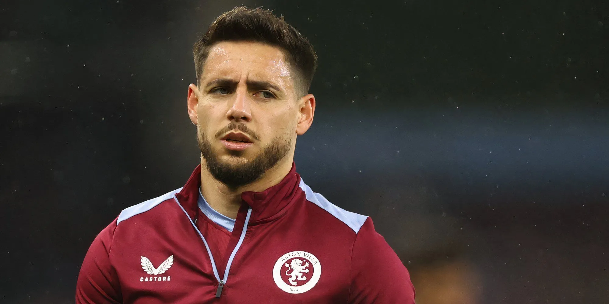 Alex Moreno, hậu vệ của Aston Villa được Leeds United quan tâm