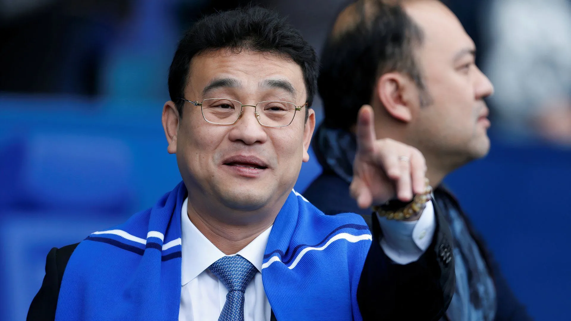 Chủ sở hữu Dejphon Chansiri của Sheffield Wednesday đối mặt áp lực bán CLB