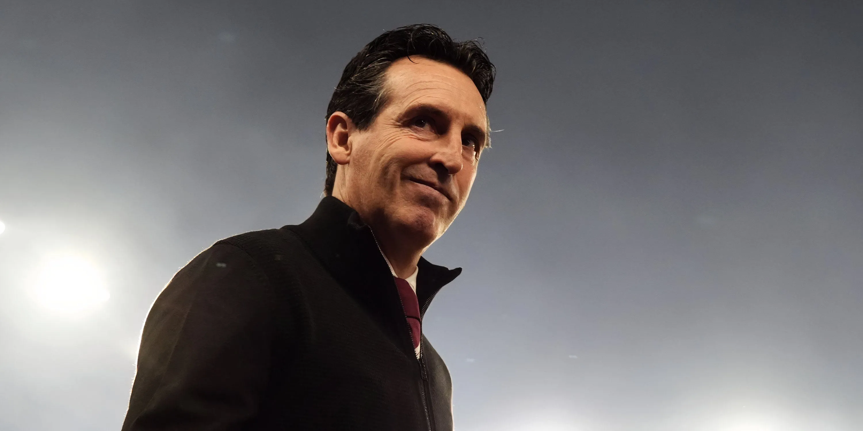 HLV Unai Emery của Aston Villa, người được cho là quan tâm đến thủ môn Joan Garcia
