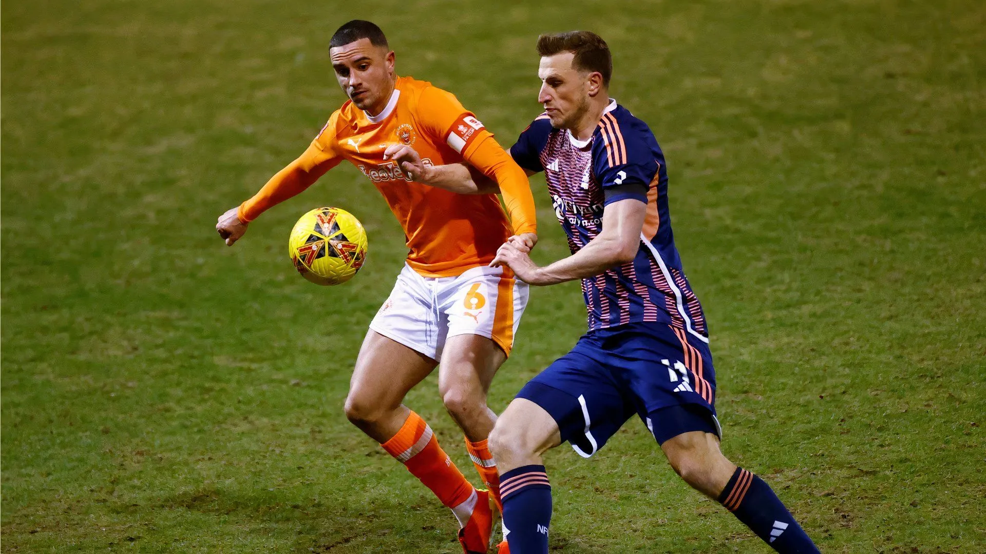 Ollie Norburn, cựu đội trưởng Blackpool, được Notts County kỳ vọng bổ sung kinh nghiệm cho League Two.