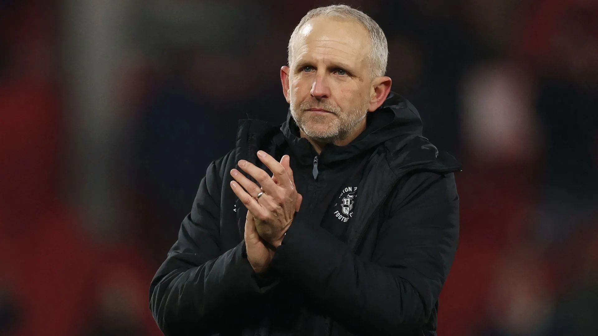 Paul Trollope trong buổi tập của Luton Town