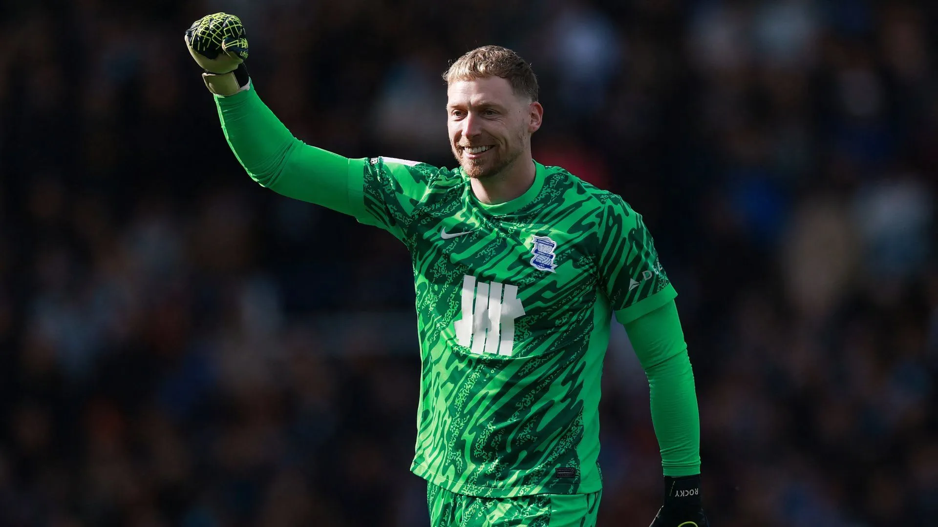 Thủ môn Ryan Allsop, người gác đền hiện tại của Birmingham City, sẽ cạnh tranh vị trí với James Beadle