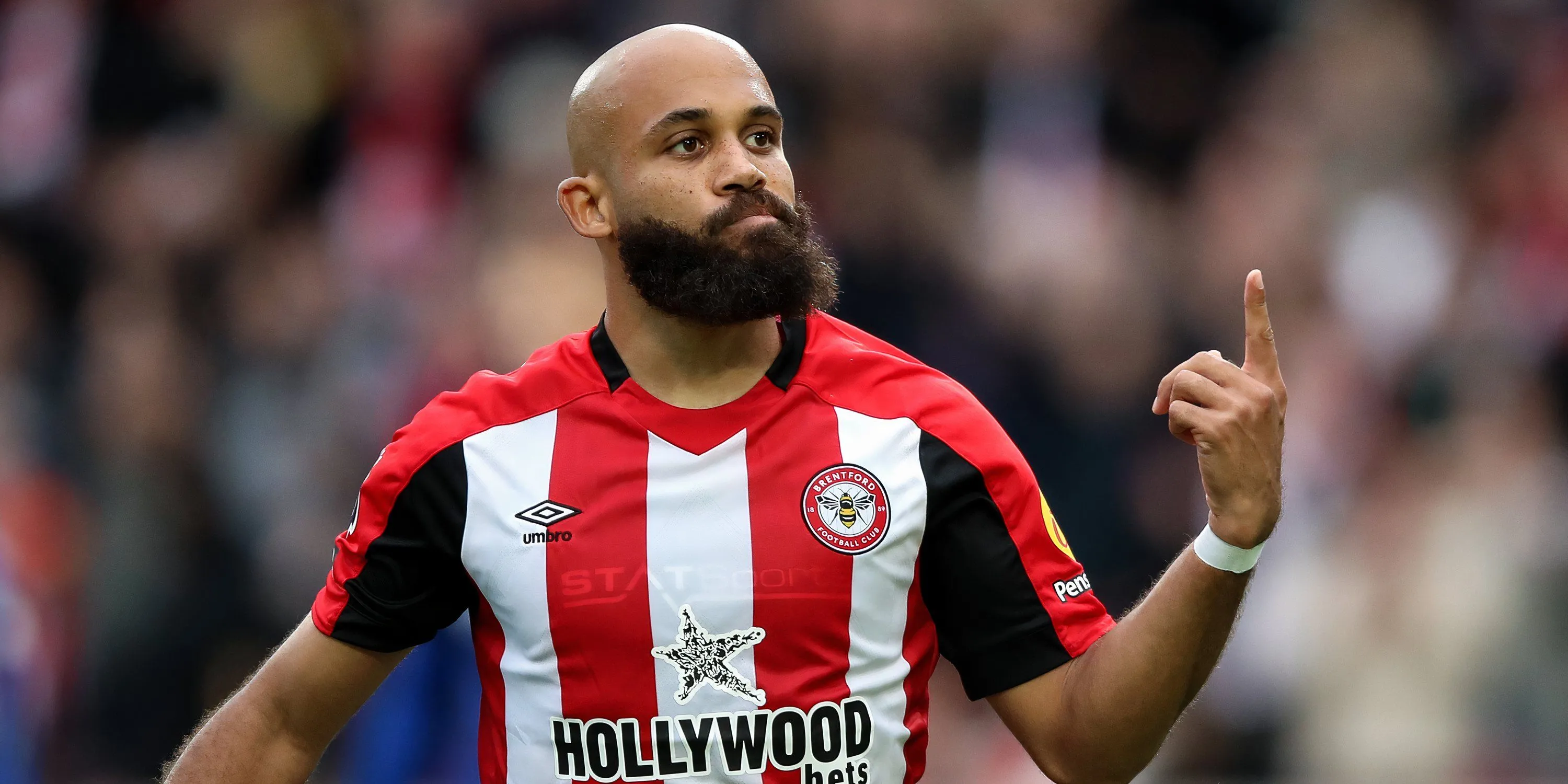 Tiền đạo Bryan Mbeumo ăn mừng bàn thắng cho Brentford tại Premier League