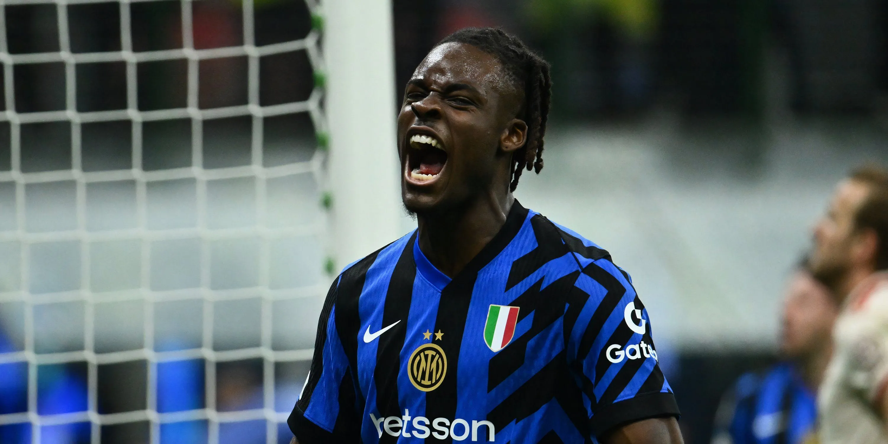 Trung vệ Yann Bisseck của Inter Milan, mục tiêu chuyển nhượng của Manchester United