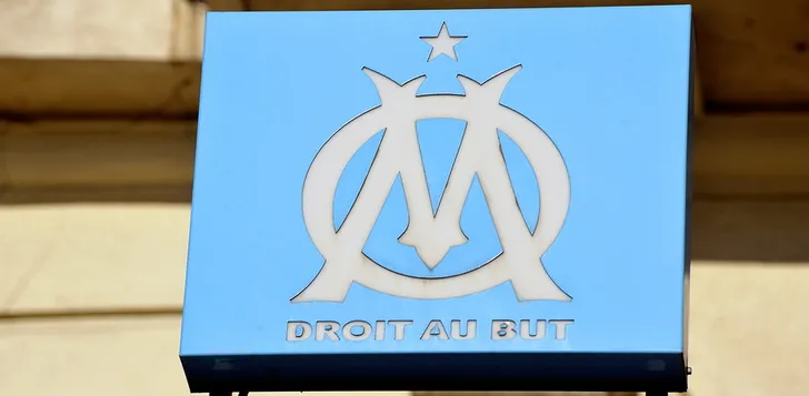 Biểu tượng và logo chính thức của câu lạc bộ bóng đá Olympique de Marseille.