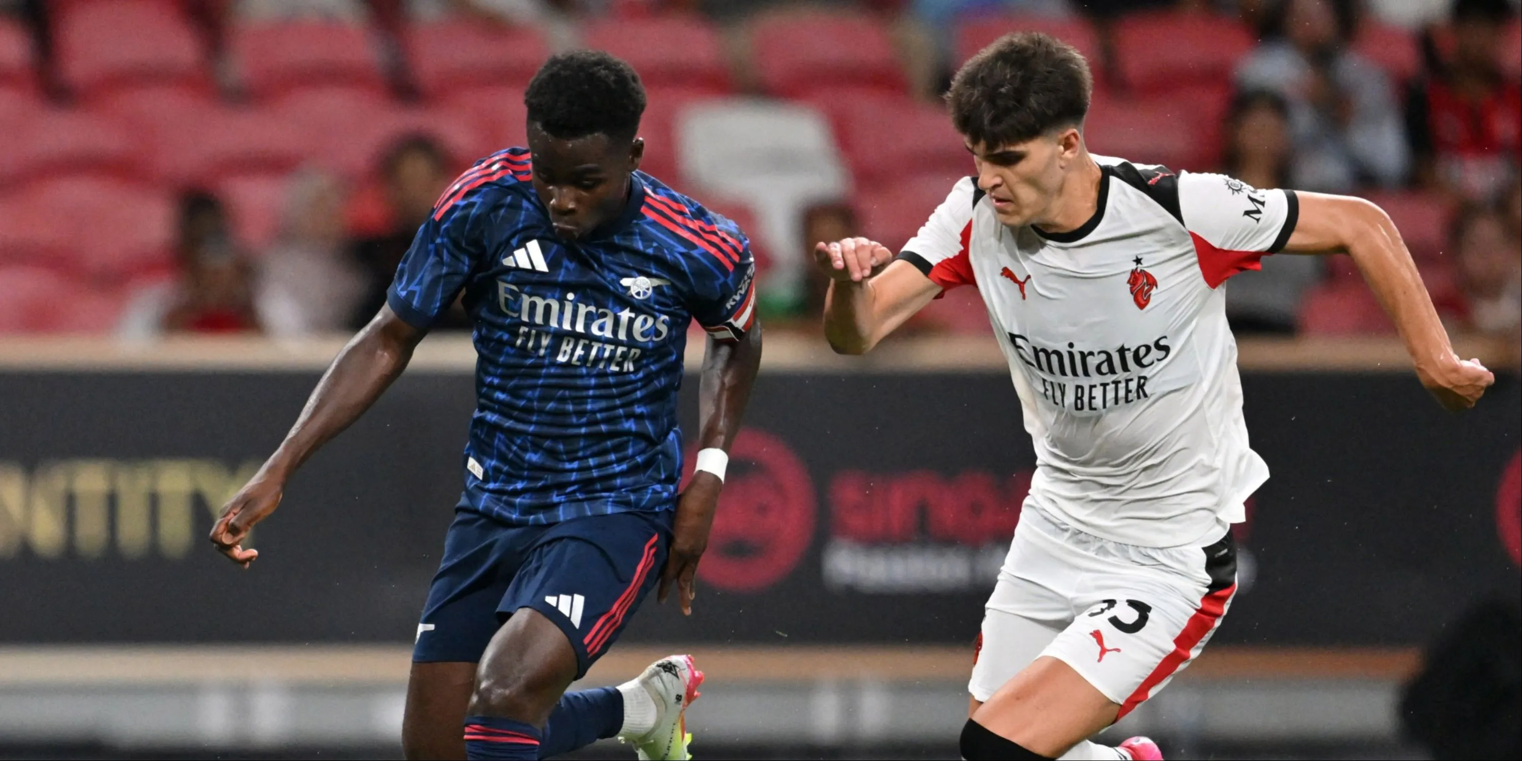 Bukayo Saka ăn mừng bàn thắng duy nhất trong trận Arsenal thắng AC Milan