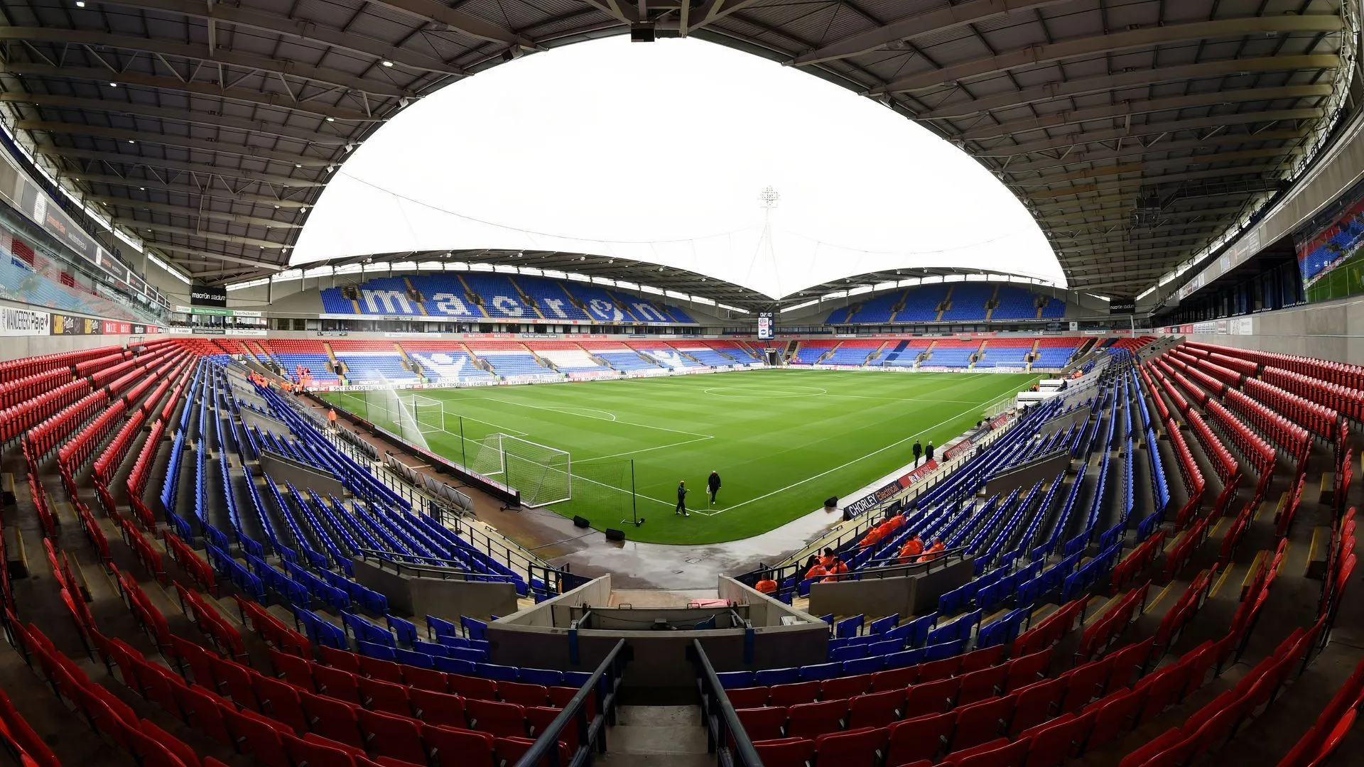 Cầu thủ Bolton Wanderers thi đấu ở League One