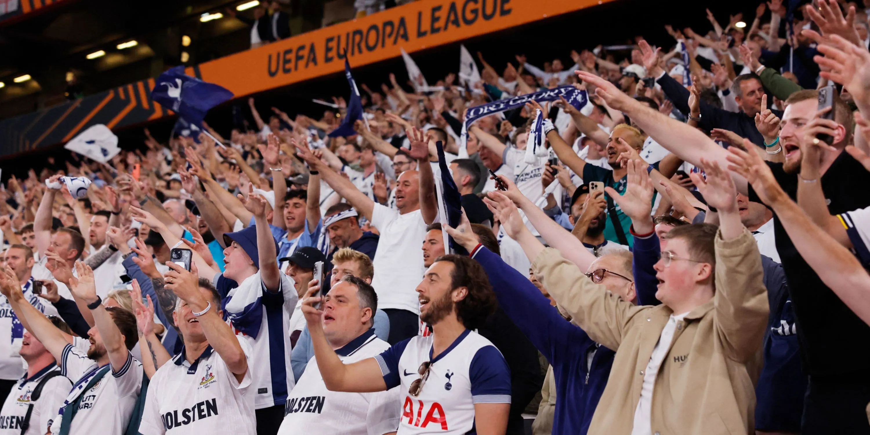 Cầu thủ Tottenham thi đấu tại Premier League, đội bóng đang tìm kiếm nhân tố mới cho hàng công