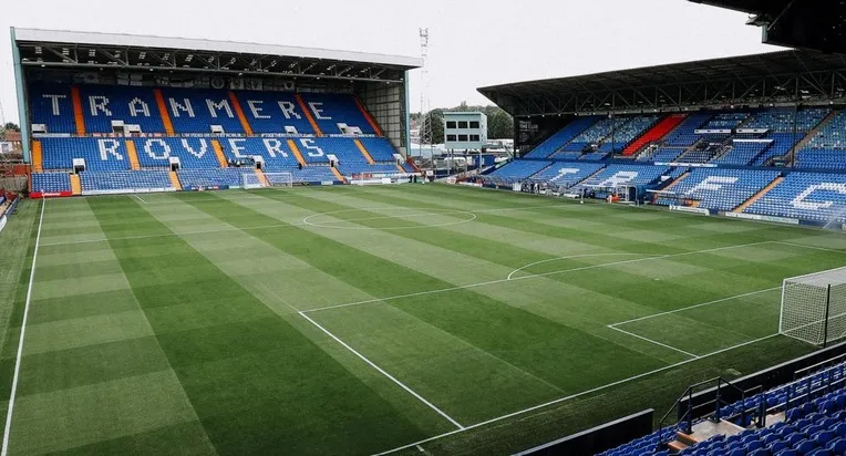 Góc nhìn sân vận động Prenton Park từ khán đài