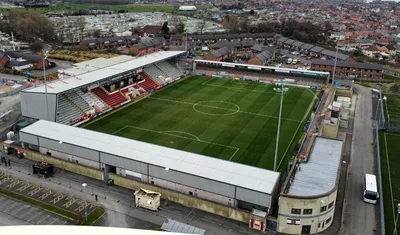 Góc nhìn từ trên cao của Sân vận động Mazuma Mobile, ngôi nhà của Morecambe FC.