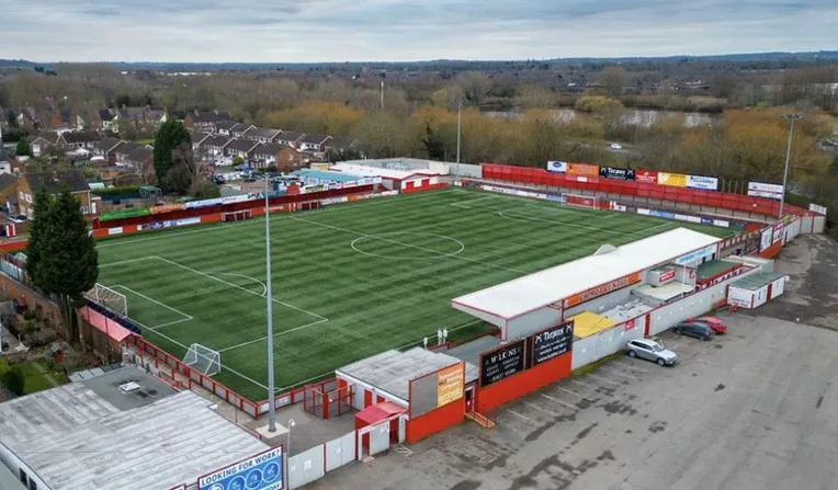 Góc nhìn từ trên cao của sân vận động The Lamb Ground Tamworth