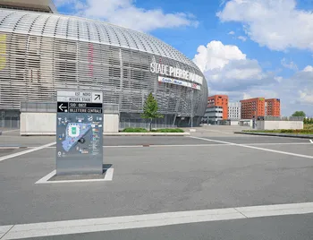 Hình ảnh tổng quan sân vận động Stade Pierre-Mauroy
