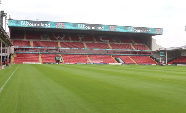 Khán đài chính (Main Stand) của sân vận động Bescot, Walsall