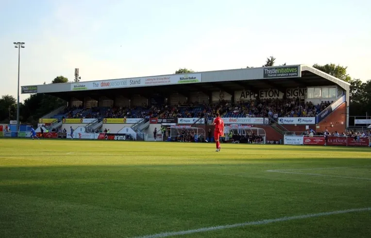 Khán đài chính Main Stand tại sân vận động Silverlake sau khi được mở rộng