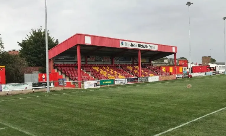 Khán đài John Nicholl tại Spencer Stadium, một trong những khu vực chính dành cho khán giả