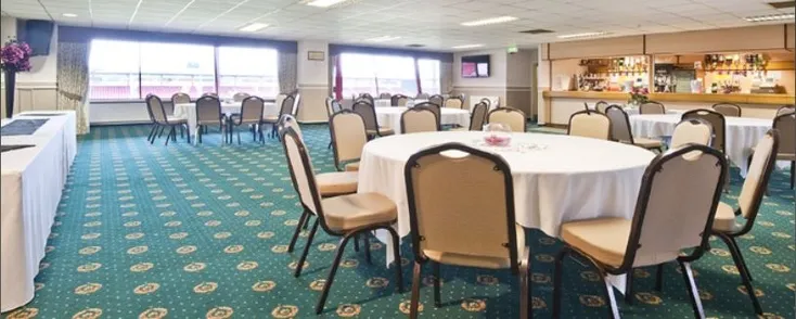 Không gian dịch vụ khách VIP tại sân vận động Banks's Stadium (Poundland Bescot Stadium)