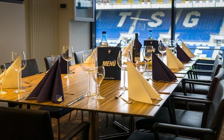 Khu vực Business Club tại sân Rhein-Neckar-Arena, cung cấp dịch vụ khách VIP.