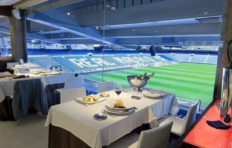 Khu vực dịch vụ hiếu khách cao cấp tại Santiago Bernabéu, mang đến trải nghiệm đẳng cấp cho người hâm mộ