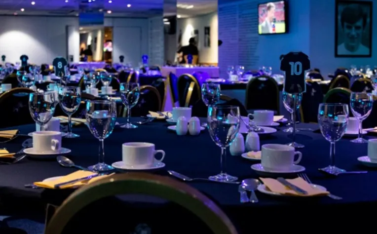 Khu vực dịch vụ hospitality cao cấp tại sân The Den