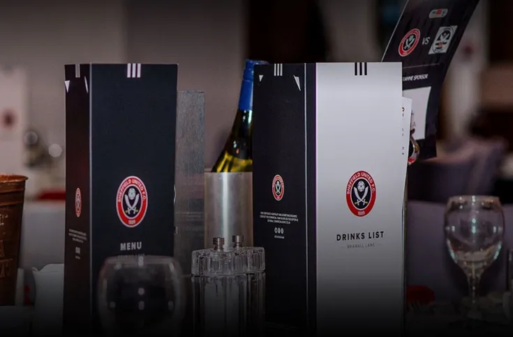 Khu vực dịch vụ khách sạn và các phòng VIP sang trọng bên trong sân Bramall Lane