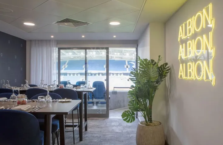 Khu vực hospitality tại sân Falmer