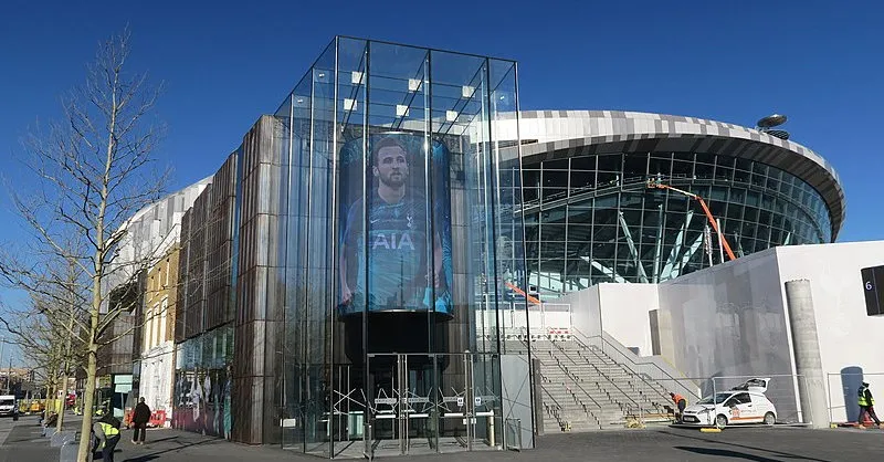 Kiến trúc tổng thể và hiện đại của sân vận động Tottenham Hotspur từ góc nhìn trên cao
