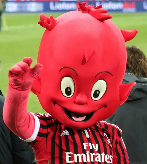 Linh vật của câu lạc bộ AC Milan tại sân San Siro