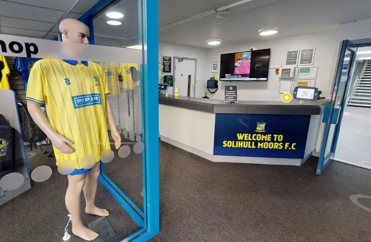 Lối vào chính sân vận động Damson Park, biểu tượng của CLB Solihull Moors FC