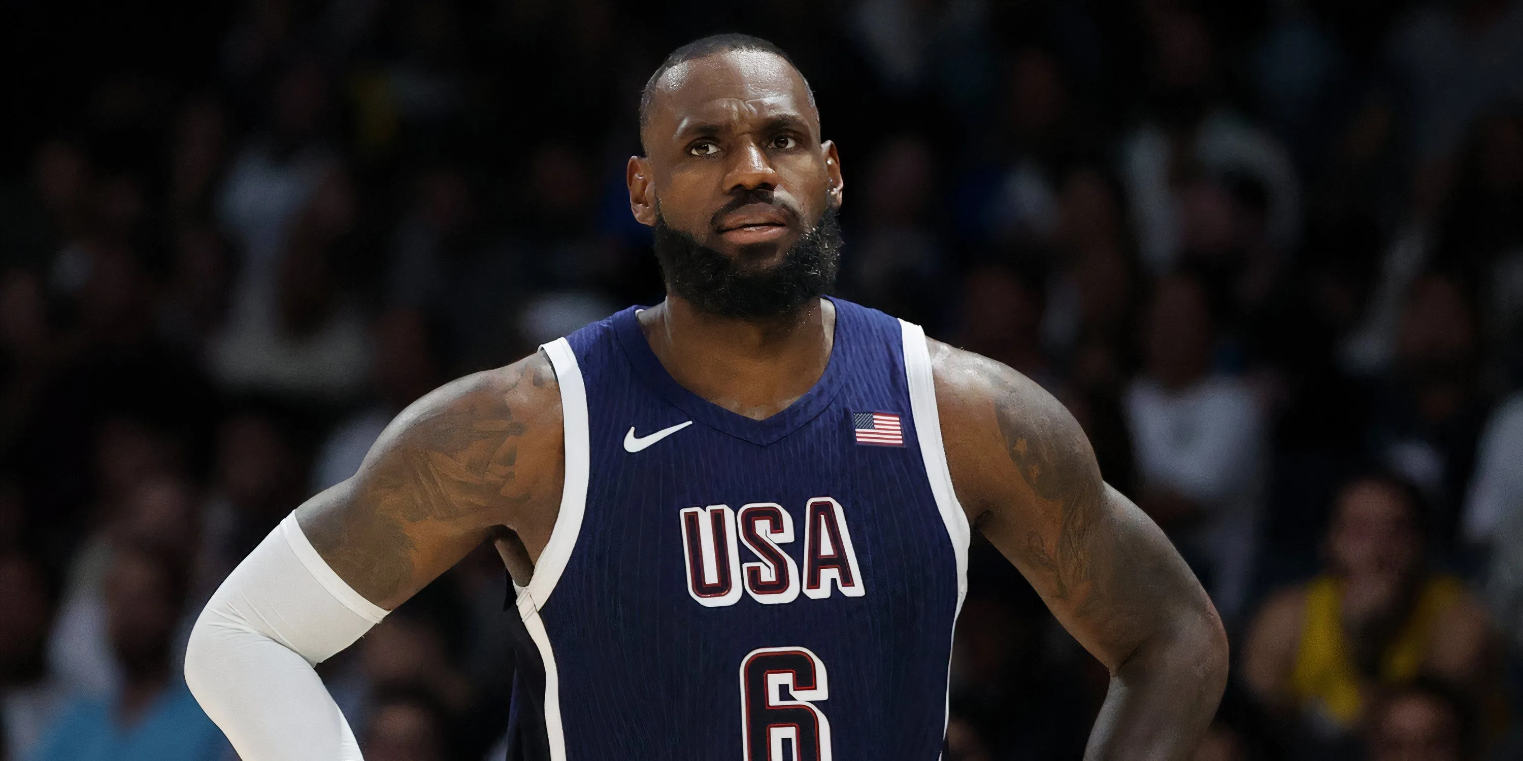 Ngôi sao bóng rổ LeBron James, cổ đông của CLB Liverpool.