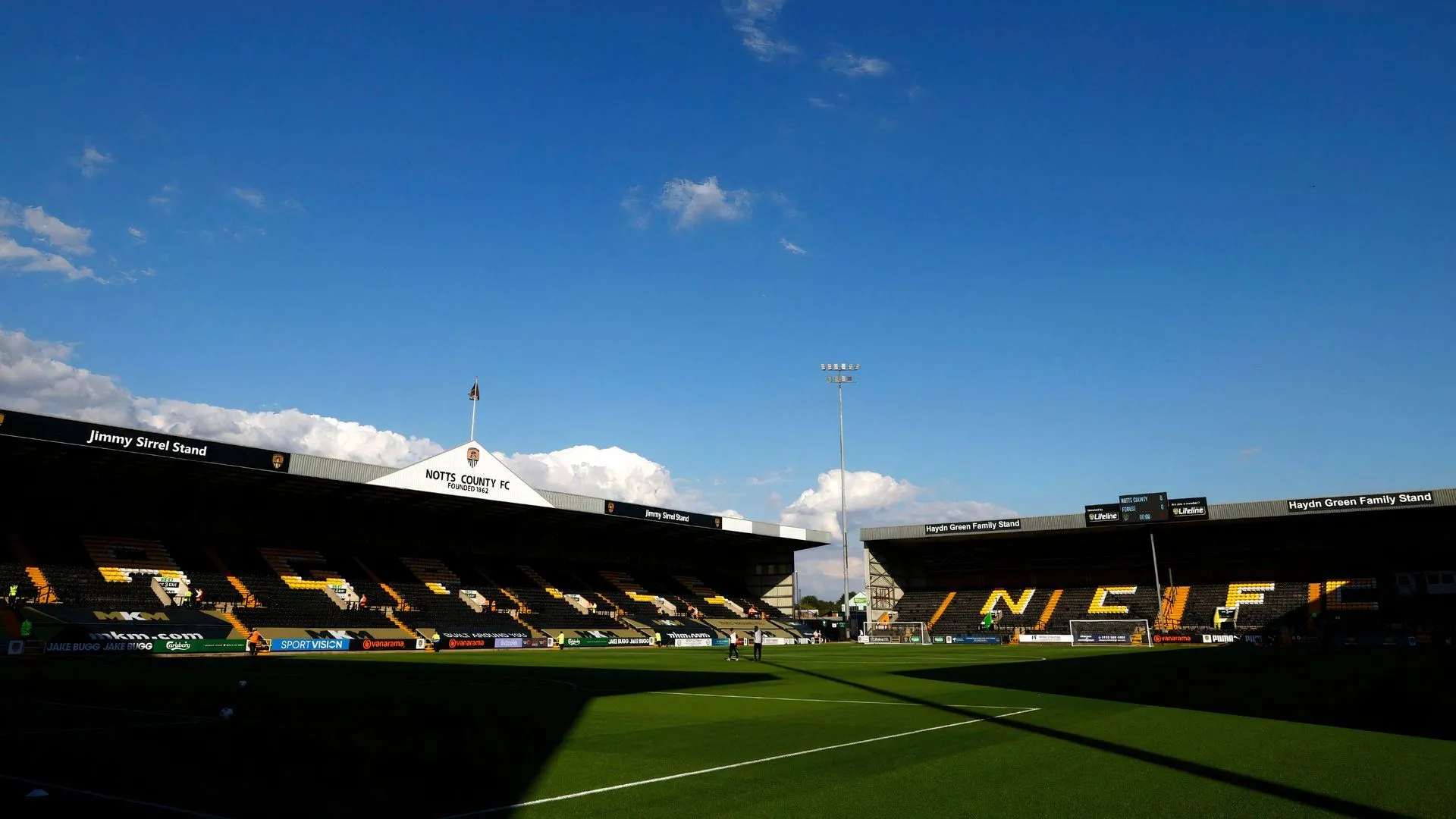 Sân Meadow Lane, sân nhà của Notts County, điểm đến tiềm năng cho Sonny Aljofree