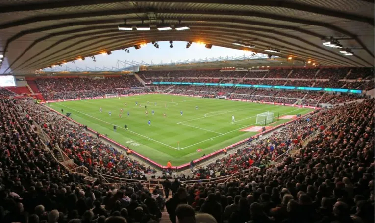 Sân Riverside Stadium Middlesbrough vào ngày diễn ra trận đấu