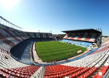Sân vận động Vicente Calderón từ góc nhìn tổng quan