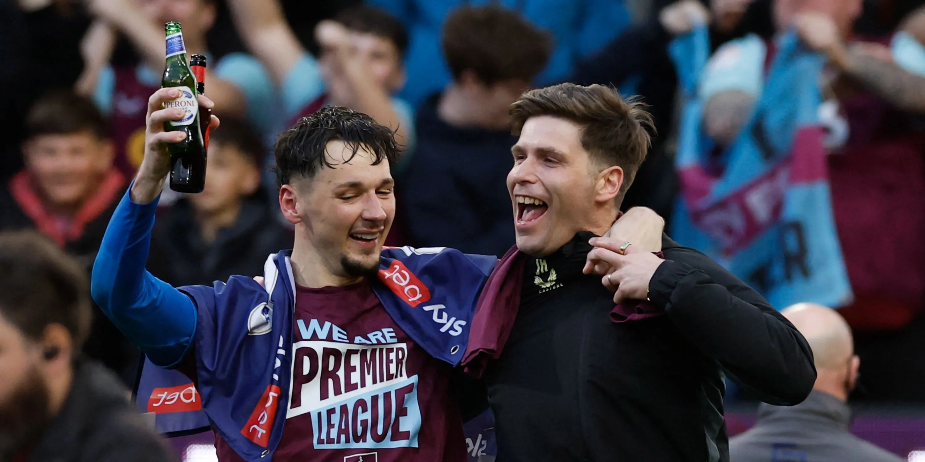 Thủ môn James Trafford trong màu áo Burnley, mục tiêu chuyển nhượng của Newcastle