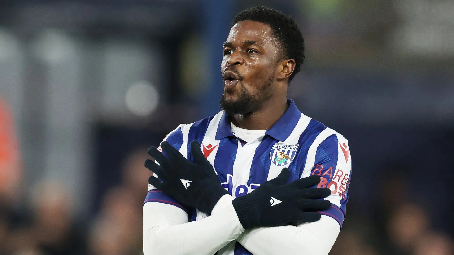 Tiền đạo Josh Maja của West Brom đang đối mặt áp lực cạnh tranh sau khi đội bóng chiêu mộ Aune Heggebø