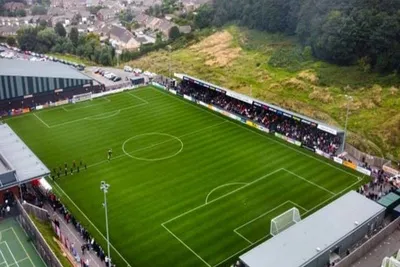 Toàn cảnh sân vận động Flamingo Land, sân nhà của Scarborough Athletic FC