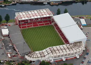 Toàn cảnh sân vận động The City Ground, sân nhà của Nottingham Forest