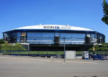 Toàn cảnh sân vận động Veltins-Arena từ trên cao tại Gelsenkirchen, Đức