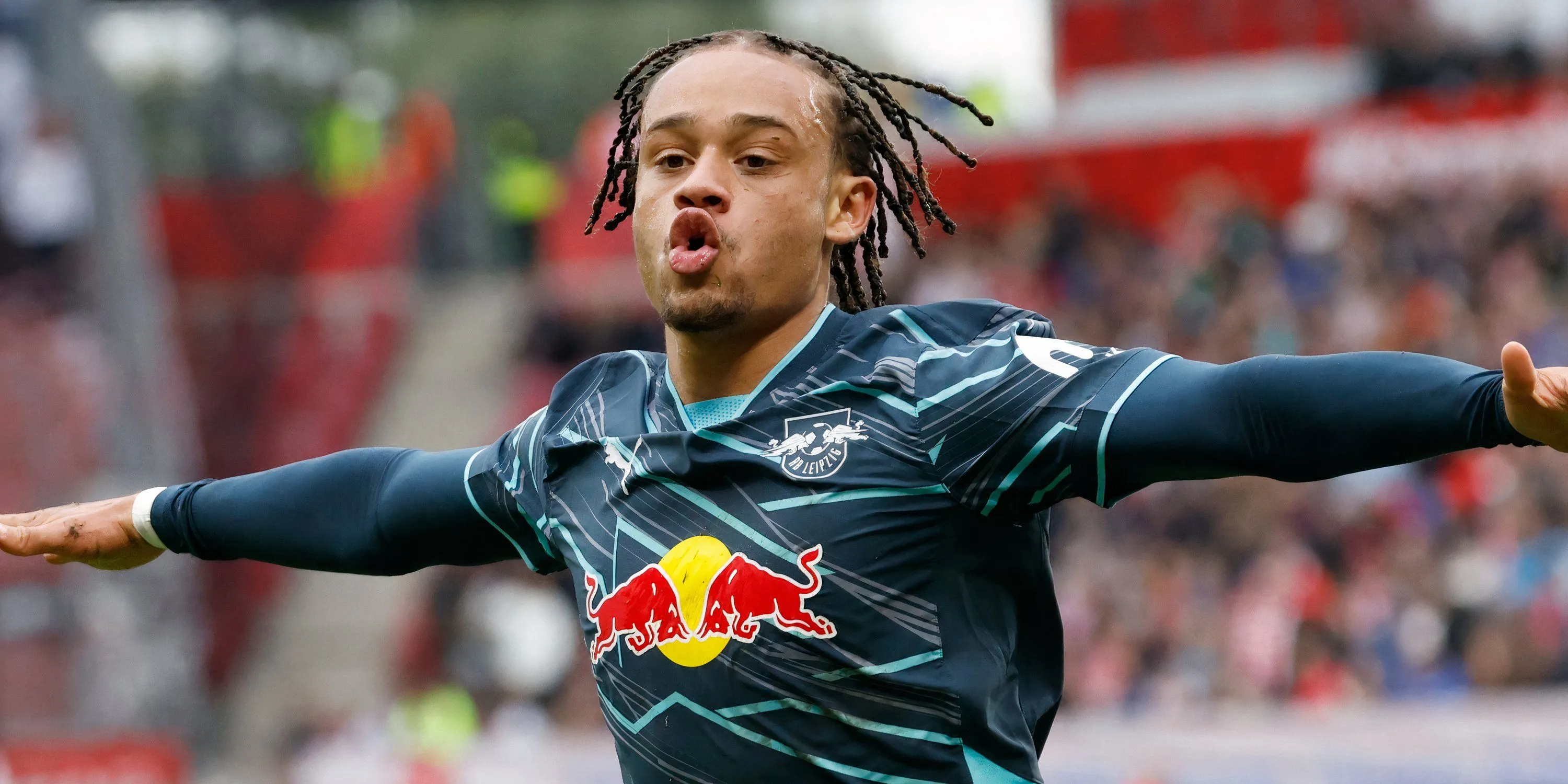 Xavi Simons thi đấu cho RB Leipzig tại Bundesliga, cầu thủ được Manchester United quan tâm
