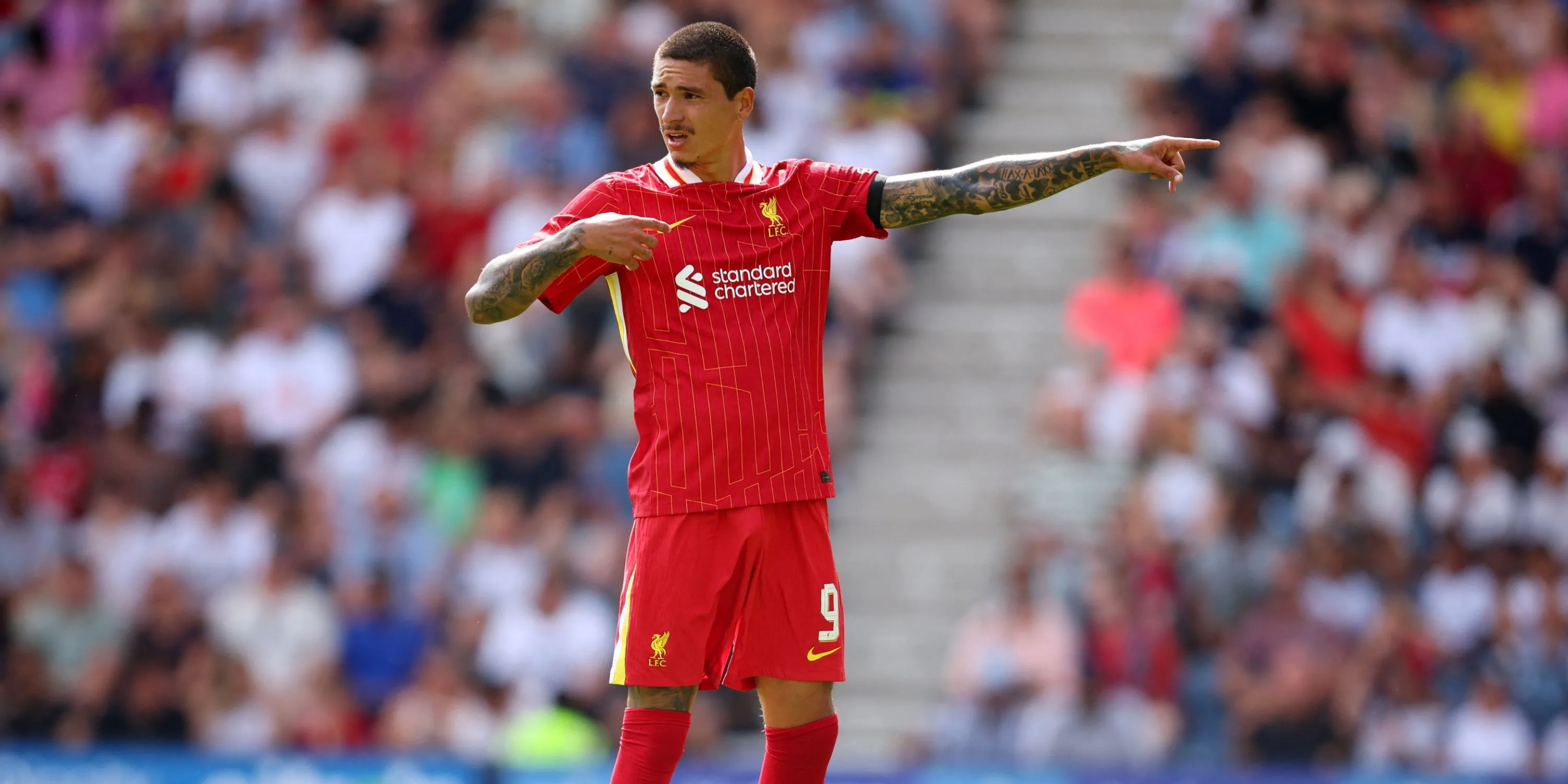 Darwin Nunez, cựu tiền đạo Liverpool, người được so sánh với màn trình diễn của Milos Kerkez