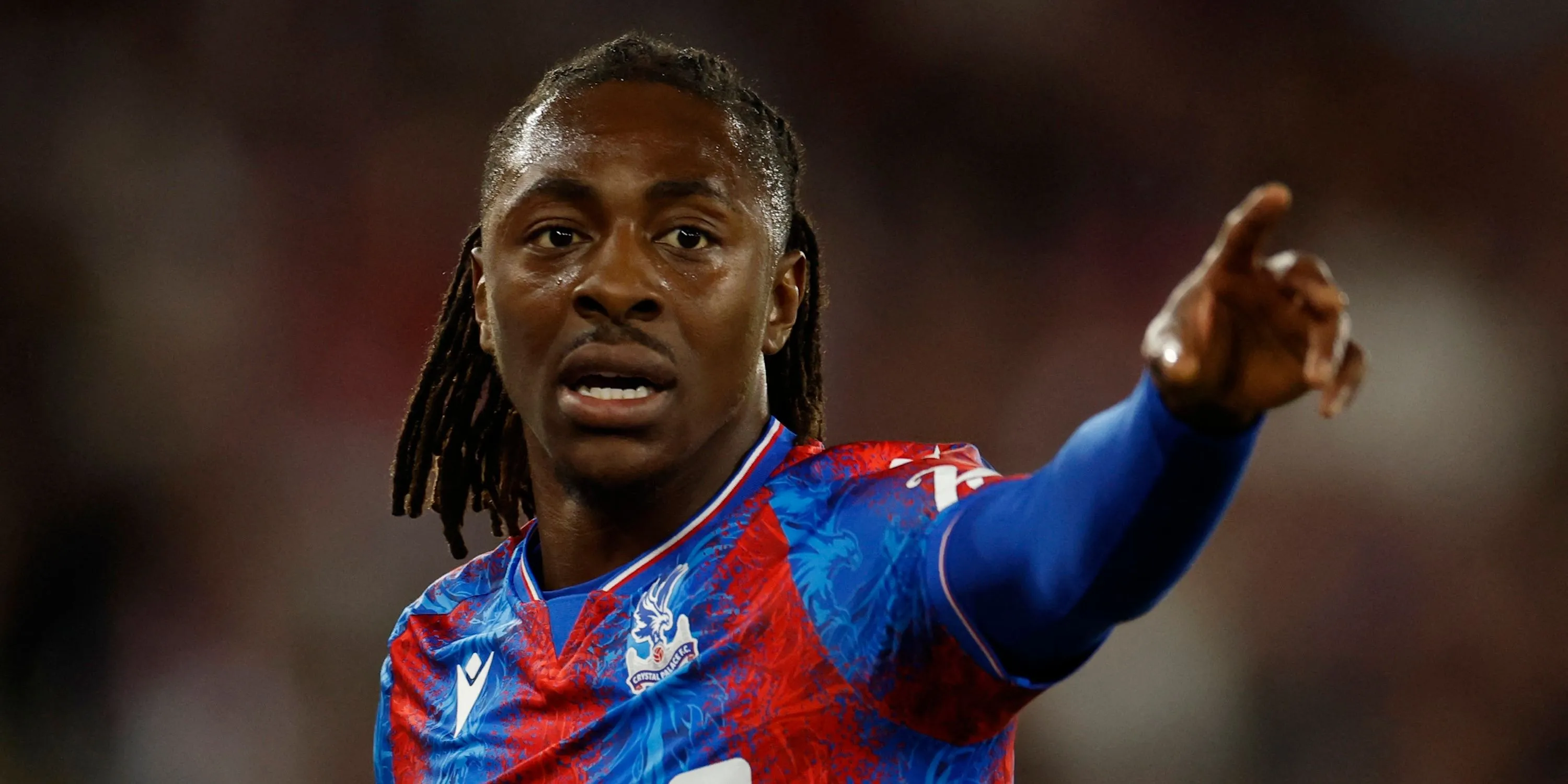 Eberechi Eze, ngôi sao tấn công của Crystal Palace, trong một trận đấu tại Premier League